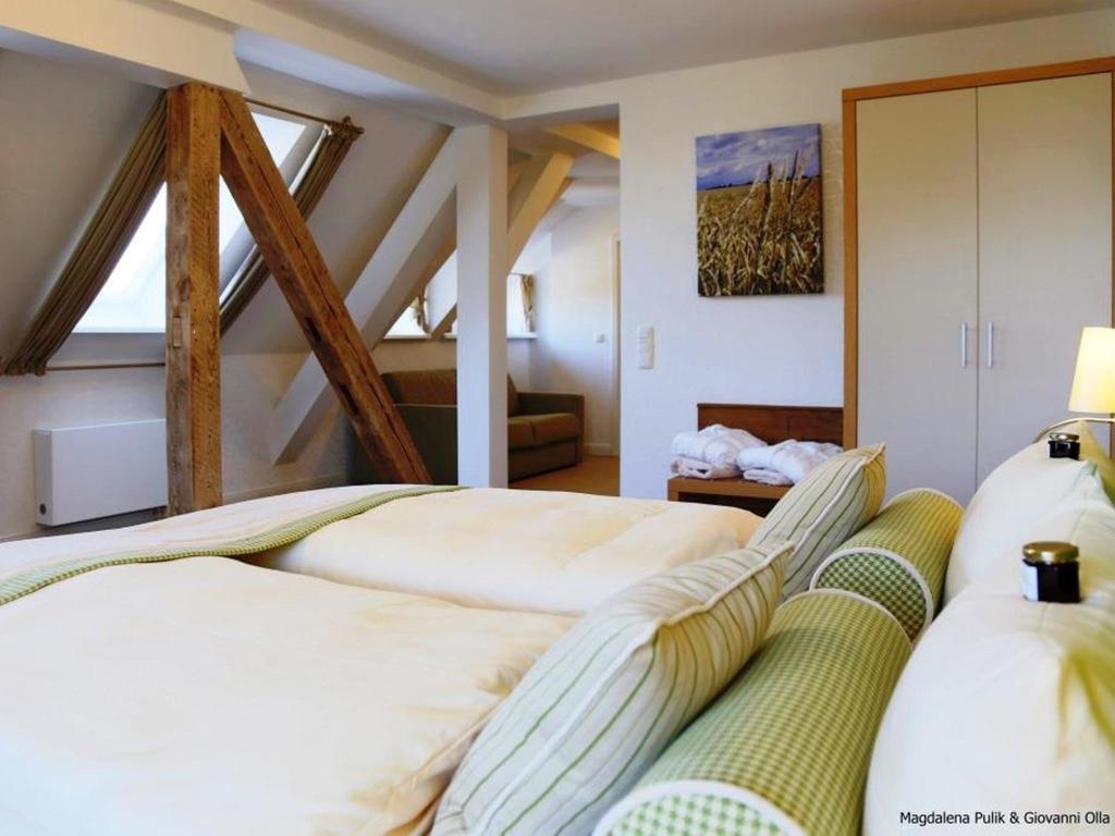 Hotel Und Restaurant Am Peenetal Liepen  Oda fotoğraf